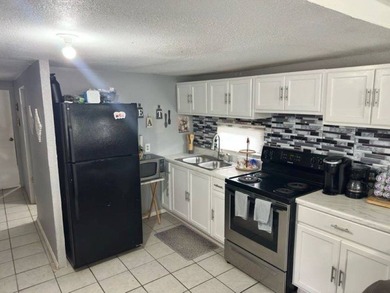 Renovated Home that is Refreshingly Cozy! Come Enjoy a - photo 8