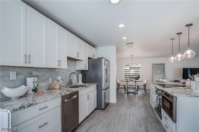 Welcome to your slice of paradise in the highly sought-after - photo 10