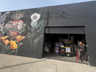 FANTASTIC LOCATION!!! One block east of CA 110 fwy, just blocks - photo 7
