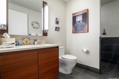 Elegant large 2Bd 2Ba 1704 SqFt favored 02 unit in the Luxurious - photo 12