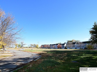 Rare opportunity in established NW area. 58 Villa/Condos style - photo 13