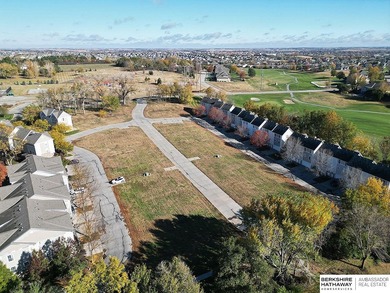 Rare opportunity in established NW area. 58 Villa/Condos style - photo 15