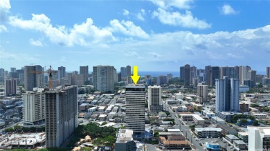 Rarely available Parkside Tower in the heart of Moiliili. Enjoy - photo 5