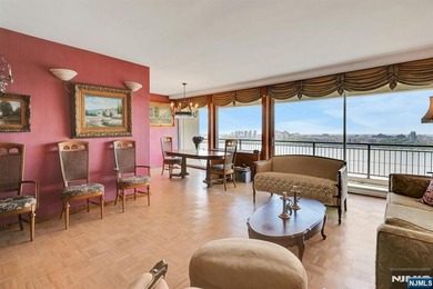 Beautiful two bedroom one bath upsplit bi-level apartment with - photo 7