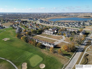 Rare opportunity in established NW area. 58 Villa/Condos style - photo 20