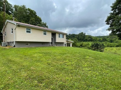 Nestled in the heart of the scenic Hocking Hills region, this - photo 2