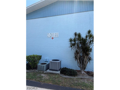 Beautiful 2-bedroom, 2-bathroom second-floor condo conveniently - photo 4