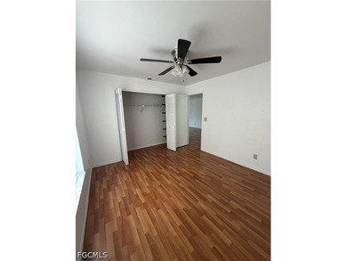 Beautiful 2-bedroom, 2-bathroom second-floor condo conveniently - photo 8