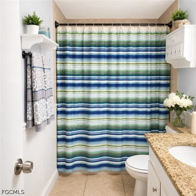 Welcome to this beautiful, maintained tropical ranch-style - photo 13
