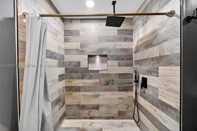 Located in the highly sought-after community of The Crossings - photo 19