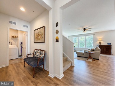 Gorgeous Leyland Park Rambler w/loft is move-in ready for you! - photo 19
