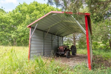 Discover the perfect blend of country privacy and town - photo 21