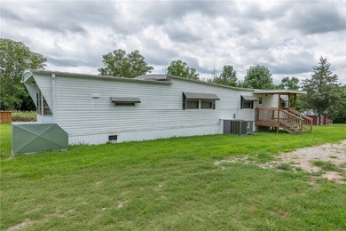 Discover the perfect blend of country privacy and town - photo 25