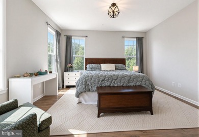 Gorgeous Leyland Park Rambler w/loft is move-in ready for you! - photo 31