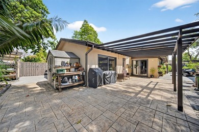Located in the highly sought-after community of The Crossings - photo 37