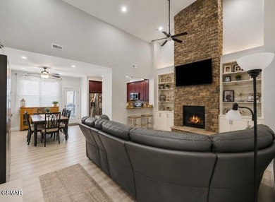 Beautifully updated 4-bedroom home in the heart of Seymour with - photo 11