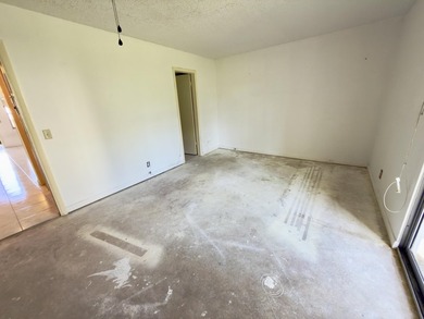 Welcome to this FIRST FLOOR 1 BEDROOM /1.1 BATH Condo located in - photo 27