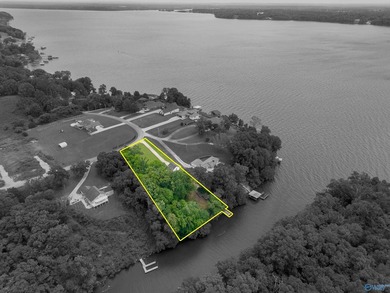 Enjoy lakefront living on Wilson Lake with 125' of waterfront, a - photo 47