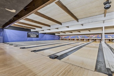 A beloved family owned landmark is available for the first time - photo 3