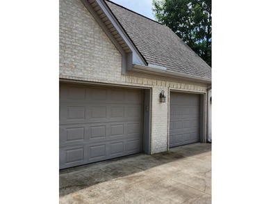 Beautiful, spacious home in Hurricane Lake Estates. 4 bedrooms - photo 2