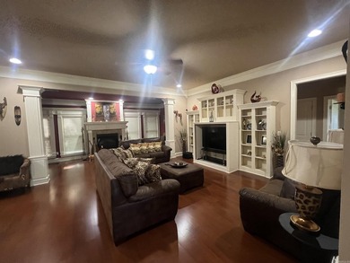 Beautiful, spacious home in Hurricane Lake Estates. 4 bedrooms - photo 8