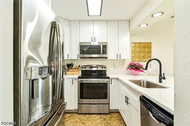 Bright, fully renovated waterfront condo in the desirable Waters - photo 3
