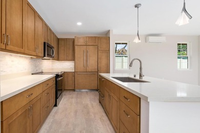 Welcome to your slice of Hawaiian paradise in this stunning - photo 3