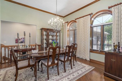 This extraordinary estate near beautiful Fellows Lake was built - photo 5