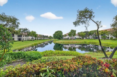 Lake Condo For Sale in Boynton Beach, Florida