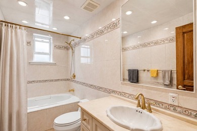 Rare offering on prestigious Ridge Boulevard. This corner - photo 14