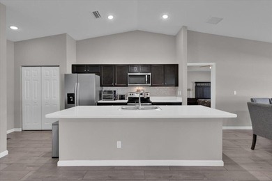 Short sale subject to lender approval. Don't miss this - photo 14