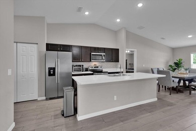 Short sale subject to lender approval. Don't miss this - photo 16