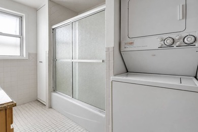 Rare offering on prestigious Ridge Boulevard. This corner - photo 27