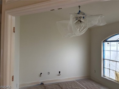 Property under renovation - Just needs new tile - new paint - photo 8