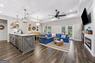 Step into this beautifully designed 4-bedroom, 2-bath home that - photo 10