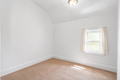 Rare offering on prestigious Ridge Boulevard. This corner - photo 40