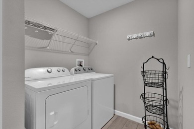 Short sale subject to lender approval. Don't miss this - photo 40