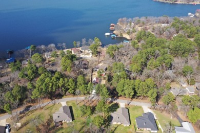 3/2/2 Brick Home in Lake Palestine Community - photo 5