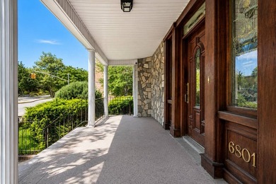 Rare offering on prestigious Ridge Boulevard. This corner - photo 50