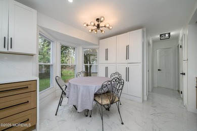 Your Forever Home Awaits! Beautiful 5 Bed 3.5 Bath Custom - photo 11