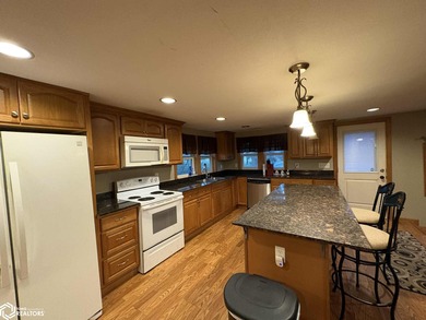 Don't miss this rare opportunity to own a spacious ranch-style - photo 13