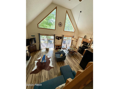 Feels like new! This charming chalet sits on an oversized lot - photo 15