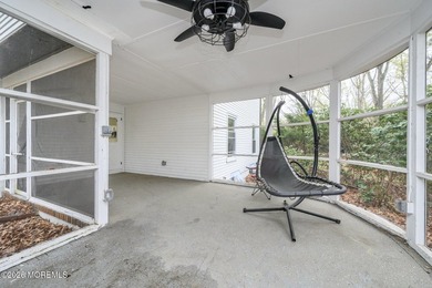 Your Forever Home Awaits! Beautiful 5 Bed 3.5 Bath Custom - photo 16