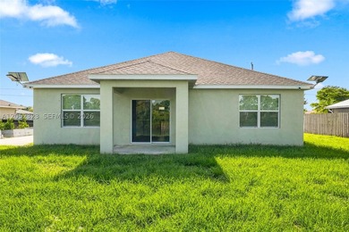 Welcome to this beautifully maintained 2021-built waterfront - photo 21