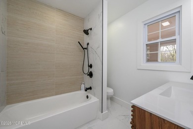 Your Forever Home Awaits! Beautiful 5 Bed 3.5 Bath Custom - photo 33