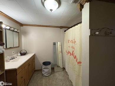 Don't miss this rare opportunity to own a spacious ranch-style - photo 33