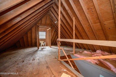 Your Forever Home Awaits! Beautiful 5 Bed 3.5 Bath Custom - photo 35