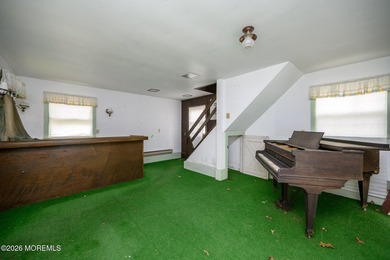 Your Forever Home Awaits! Beautiful 5 Bed 3.5 Bath Custom - photo 46