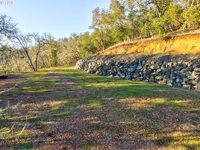 North Umpqua River Lot For Sale in Roseburg Oregon