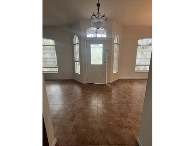 BACK ON THE MARKET & PRICED TO SELL! Don't miss this second - photo 2